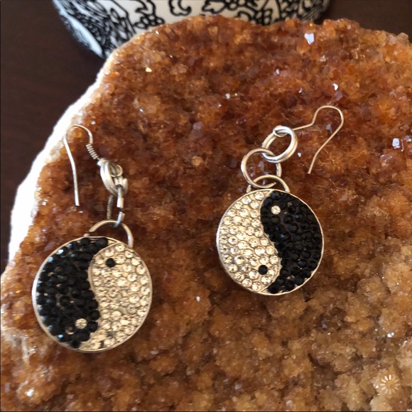 Ying Yang Earrings - Picture 3 of 5